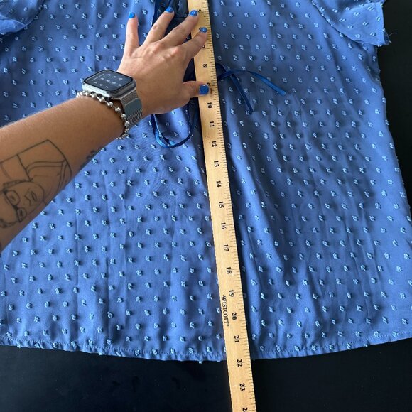 Emery Rose Blue Textured Blouse Size L - Picture 4 of 6